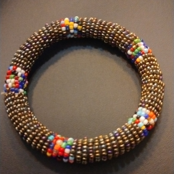Hand Beaded Masai Bracelet multi-colors - Picture 1 of 5